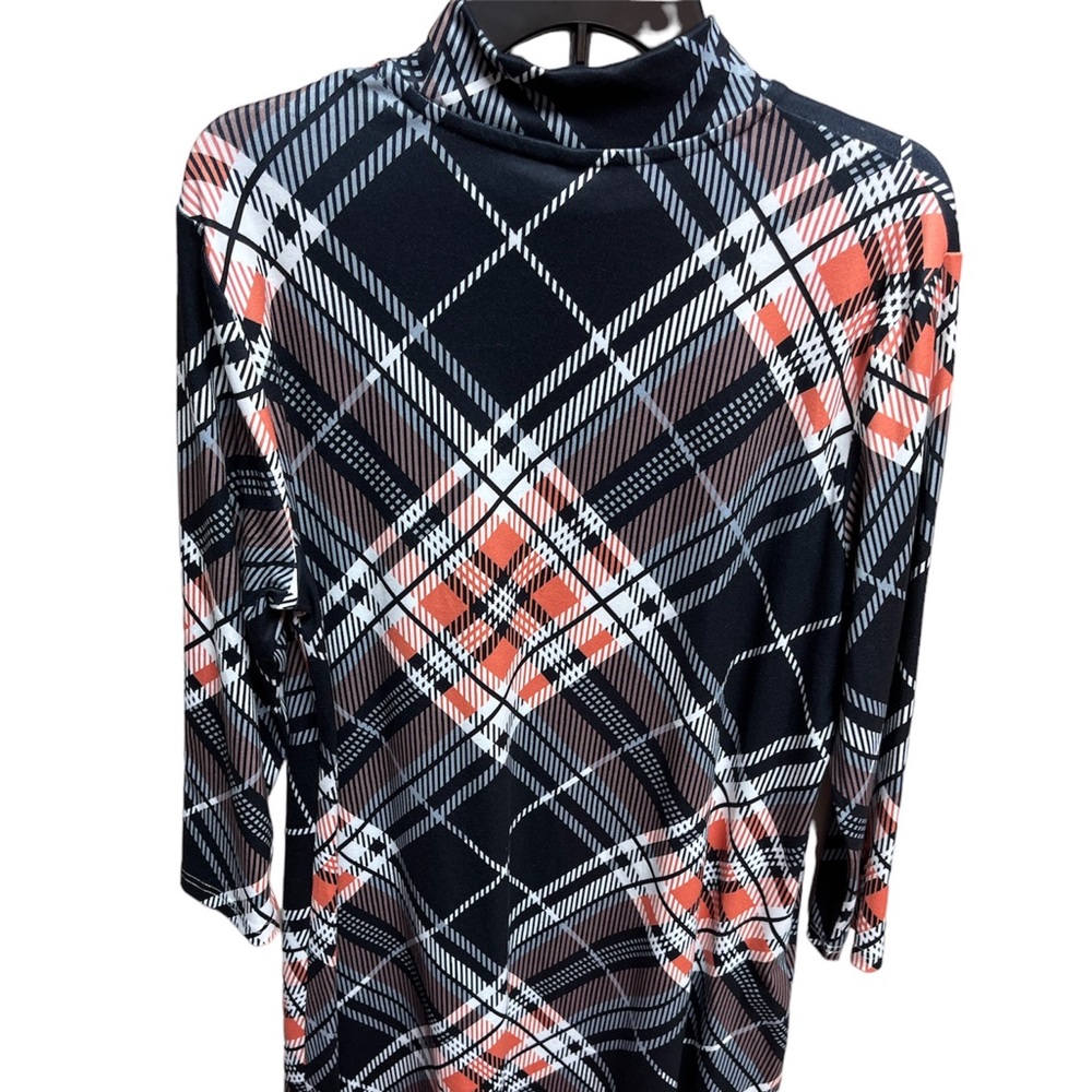 Beautiful plaid, mock turtleneck, Fall 🍁dress.